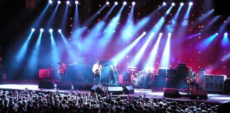 Oasis reunion tour brings out “the worst Oasis fan you know” Oasis gig