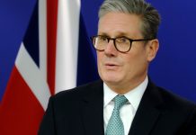 UK PM sets out plan to ‘turbocharge’ AI growth Keir Starmer in front of Union Flag